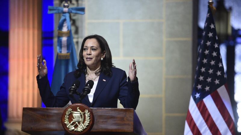 Vicepresidenta de EE. UU. insiste en luchar contra la corrupción para reducir la inmigración
