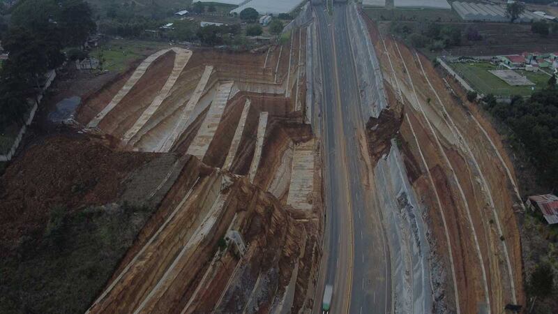 Constructora del Libramiento de Chimaltenango indica que diseño fue elaborado por contratantes