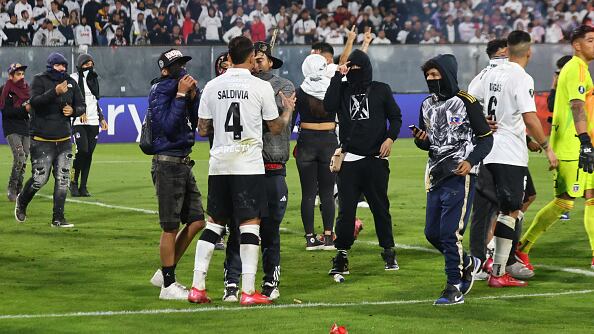 Mueren aficionados por incidentes en la Libertadores