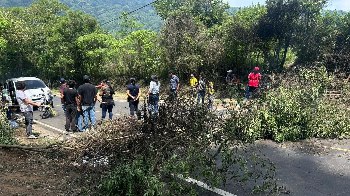 Protestas continúan en Santa Elena Barrillas. Foto: Noticias Villa Hermosa