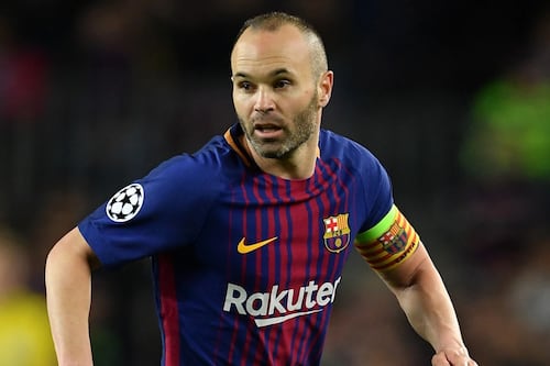 Famoso exfutbolista del Barcelona es acusado de estafa en Perú