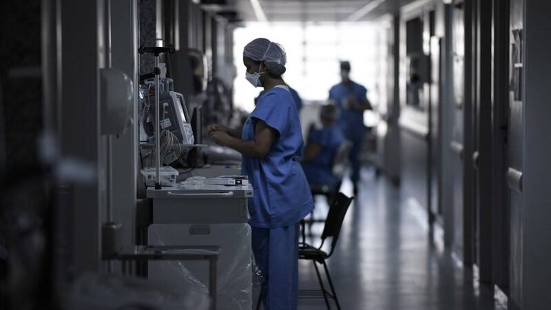 Más de 377 mil muertos por coronavirus, según nuevo balance