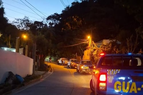 Allanamientos en Santa Catarina Pinula mantienen cierre vehicular