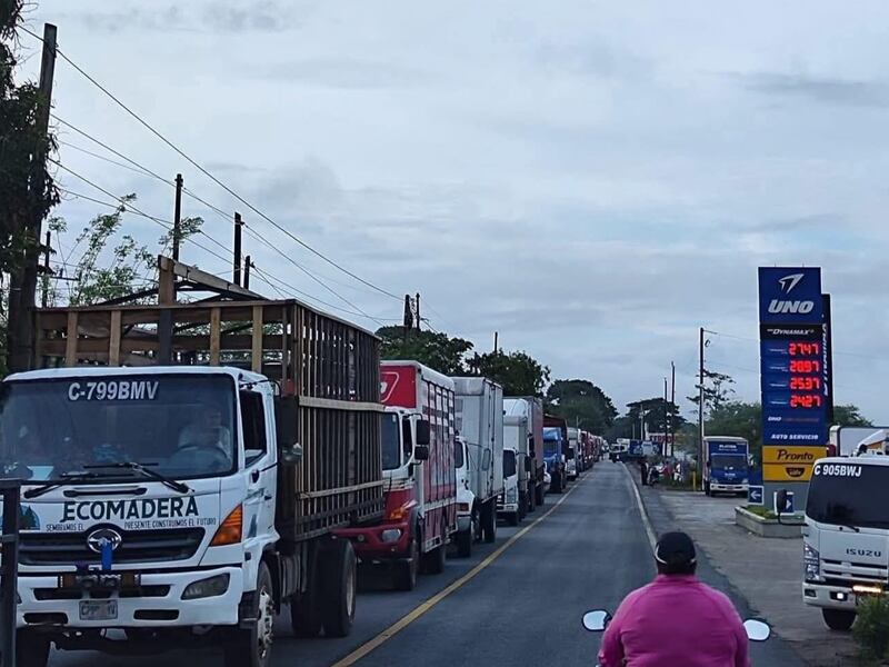 Liberan el paso en Livingston, Izabal y PNC reporta cinco detenidos