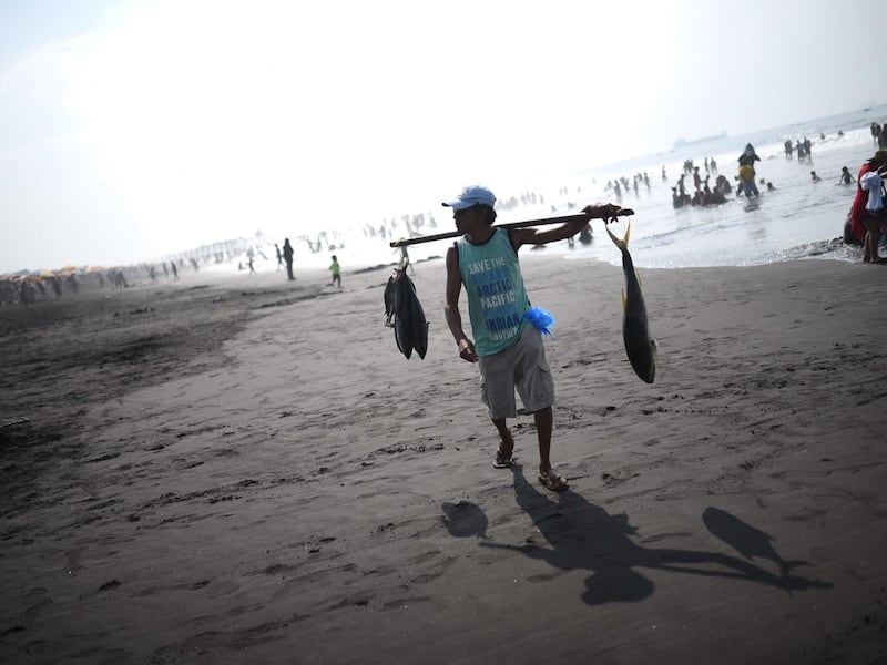 Juntas comunales exigen liberar espacios en playas del Pacífico