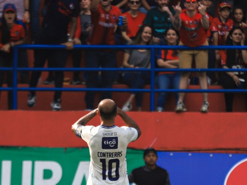 El regreso del “Moyo”: José Manuel Contreras vuelve a la convocatoria crema