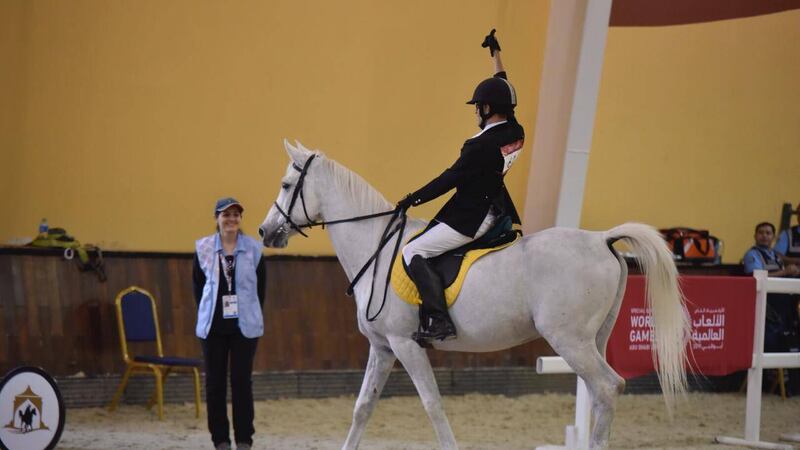 #GuateenAbuDhabi Ovalle cabalgó hasta el primer oro de Guatemala en los Juegos Mundiales de Olimpiadas Especiales