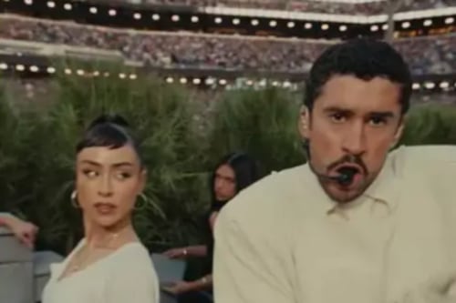 Marcela Flores, la guatemalteca que acompañó a Bad Bunny en el Super Bowl