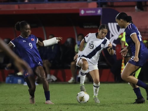 Selección Femenina de Guatemala debuta con goleada 4-1 ante Bermuda en eliminatoria mundialista