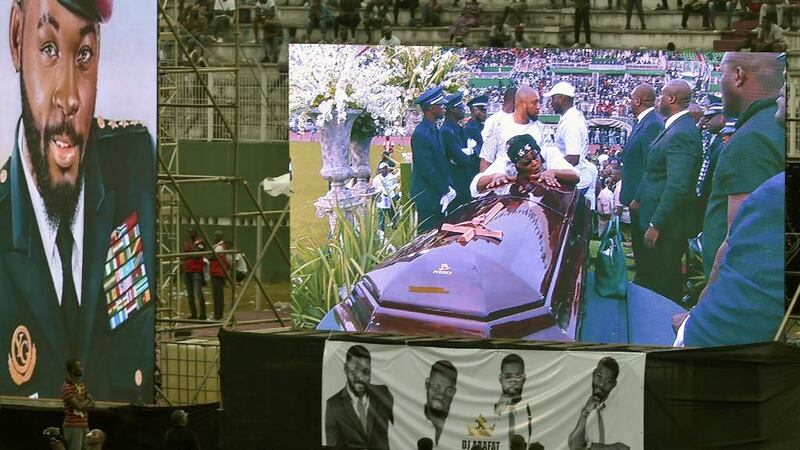 Decenas de miles de fans se despiden del fallecido cantante marfileño DJ Arafat