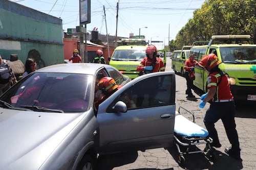 Conductor resulta herido en ataque armado en la Atanasio