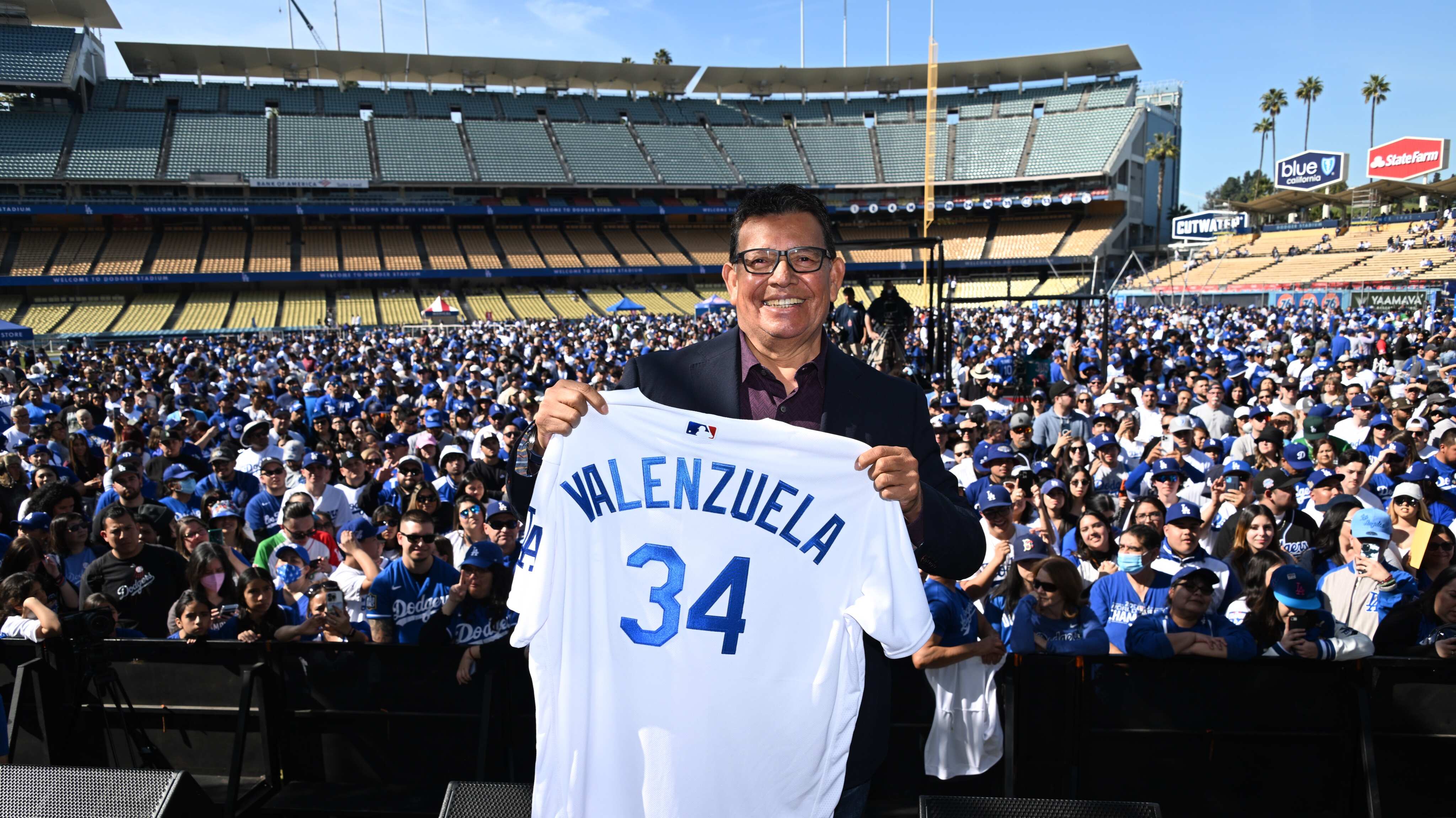 Dodgers rindió homenaje a Fernando Valenzuela.