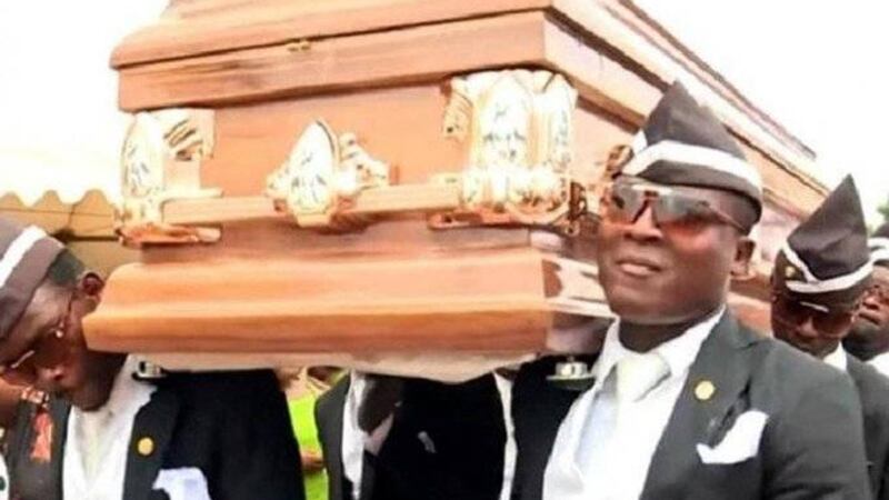 Ni Messi ni Cristiano, ¿a quién les gustaría a los africanos llevar en hombros?