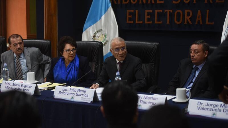 TSE podría conocer esta semana los procesos de cancelación de UNE y FCN