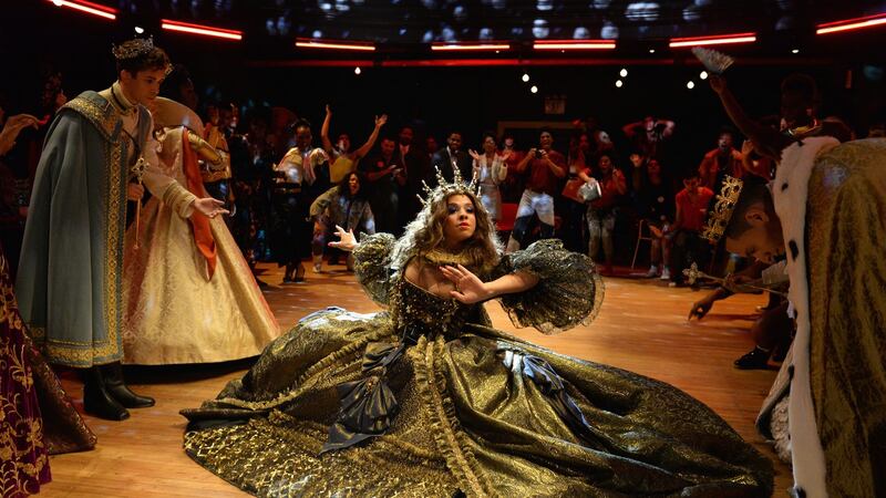 “Pose”, una serie en la que los marginados por ser LGBTQ encuentran un sitio donde expresarse