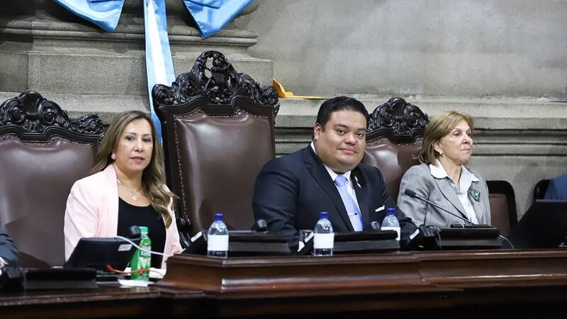 Entre rechazos oficialismo aprueba primer proyecto público privado