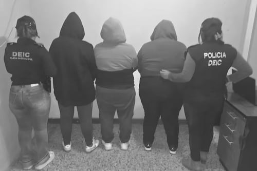 Operativo en club nocturno: Una menor hondureña rescatada y tres detenidas