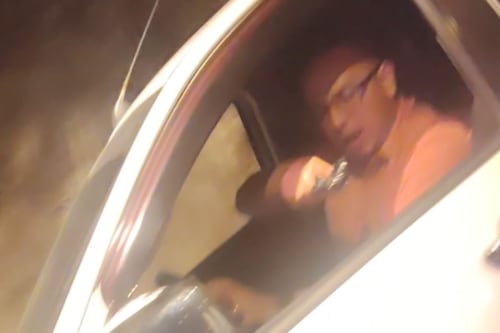 VIDEO. Automovilista capta el momento exacto en el que otro lo amenaza con un arma de fuego en zona 16
