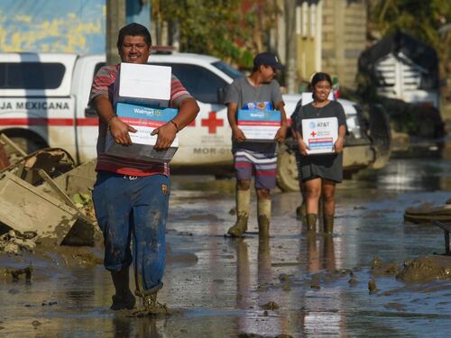 Asciende a 76 el número de muertes por inundaciones en México