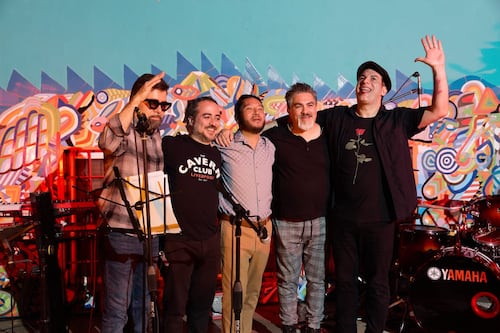 El artista visual Marlov Barrios presenta “Los Cenotafios”