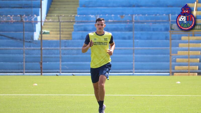 José Carlos Martínez sufre fractura de brazo en el mes que regresa la selección nacional