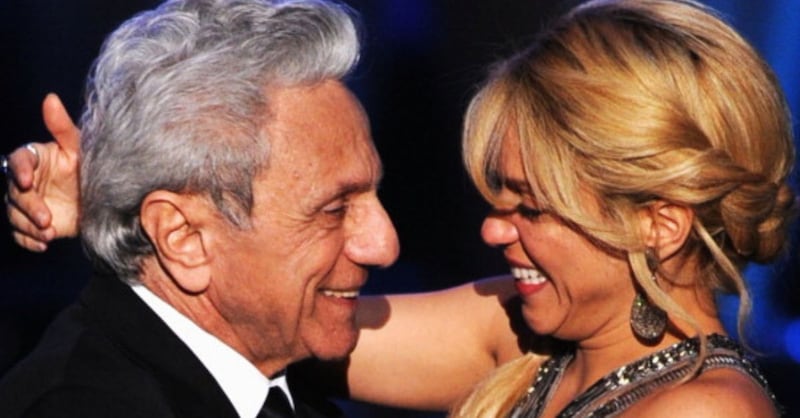 Shakira ya está con su padre en Colombia y así se pronunció con los fans en este momento difícil