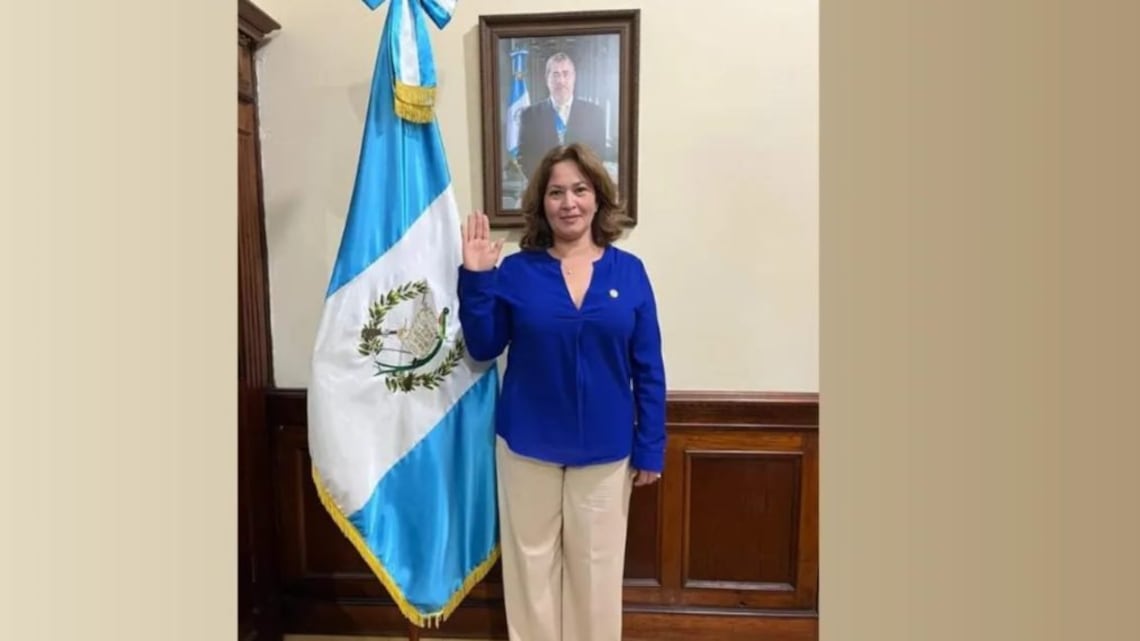 Sandra Aparicio es la nueva ministra de Salud Pública y Asistencia Social.