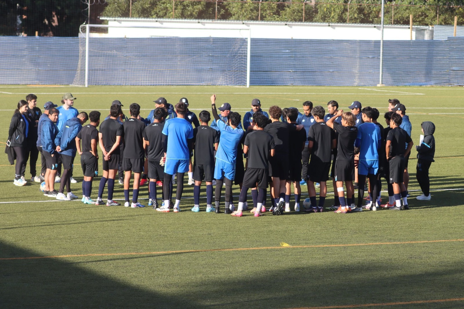 Rumbo a Qatar 2026: la Sub-17 de Guatemala se juega la clasificación