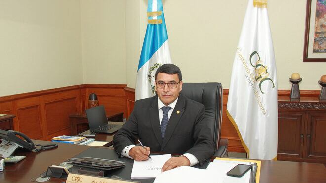 Fallece a causa del cáncer que antes de asumir el cargo habría superado.