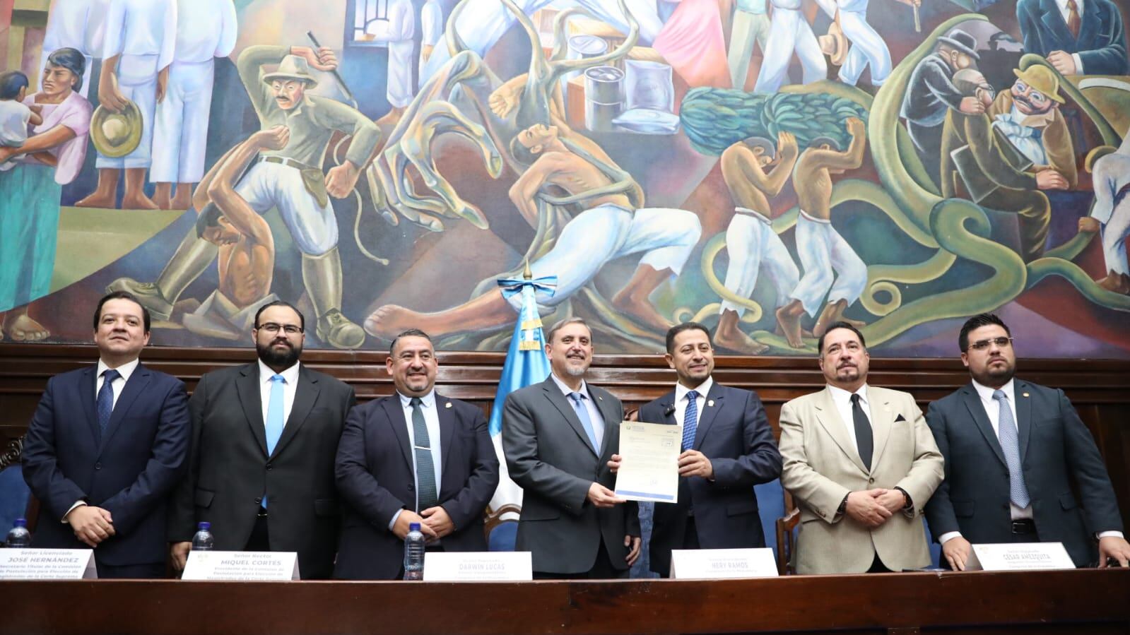 El Congreso recibió las nóminas de candidatos a CSJ. Foto Congreso