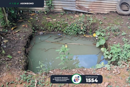 Niño cae en fosa séptica en Alta Verapaz