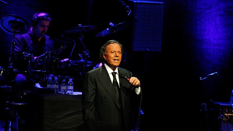 Pon a prueba tus conocimientos sobre Julio Iglesias con este quiz