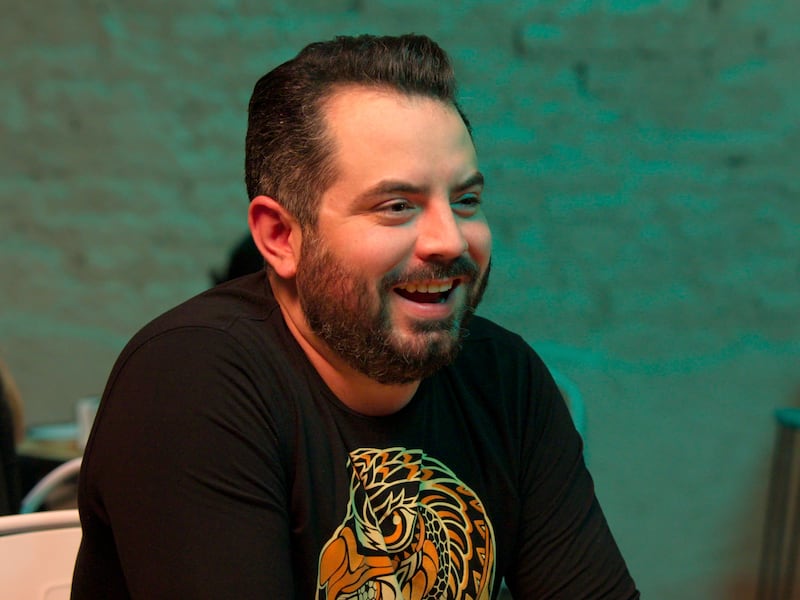 José Eduardo Derbez publica comentario sarcástico por el sismo de Guerrero en 2026