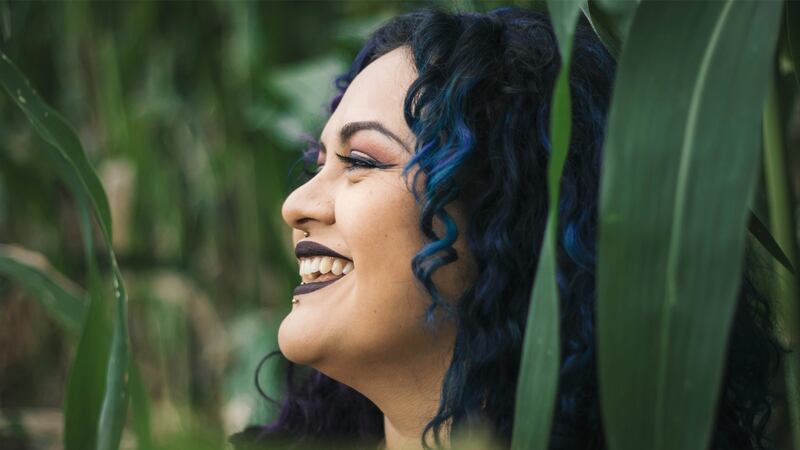 Rebeca Lane presenta producción para educar a niñas y adolescentes