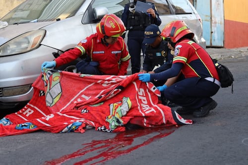 Joven de 19 años muere en ataque armado en colonia Santa Rosita, zona 16