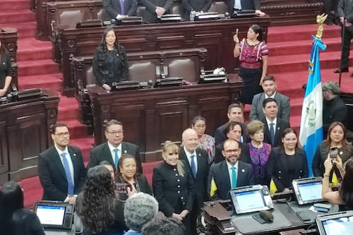 Congreso juramenta a nuevos magistrados de la CC para el período 2026-2031