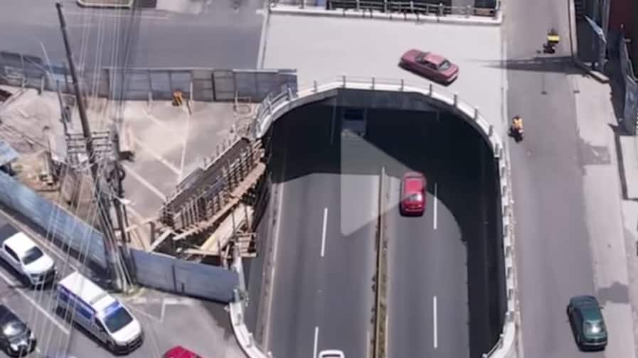 El alcalde Siero, informó que se espera concluir la obra a mediados de enero 2026. Foto: Captura de pantalla, redes sociales alcalde de Santa Catarina Pinula, Sebastián Siero.