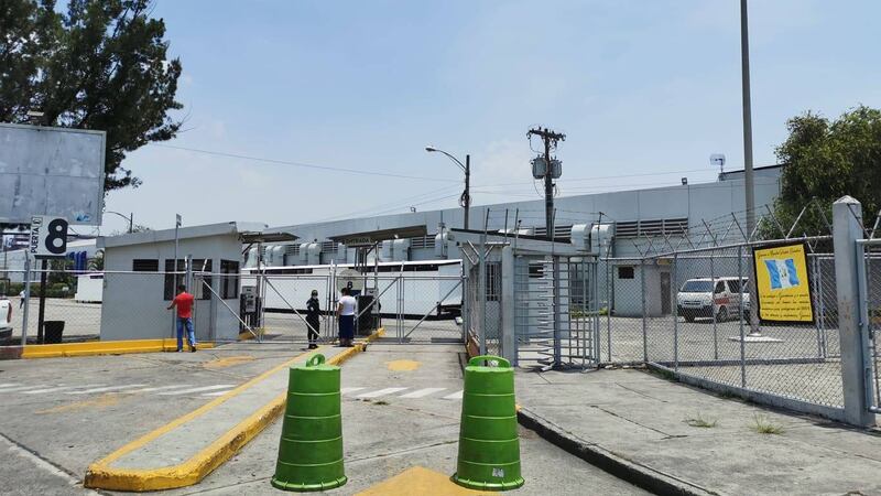 Médicos del hospital del Parque de la Industria solicitan equipo de protección y pago de salarios