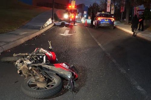 Mortal accidente en la zona 11 complica el tránsito en el sector