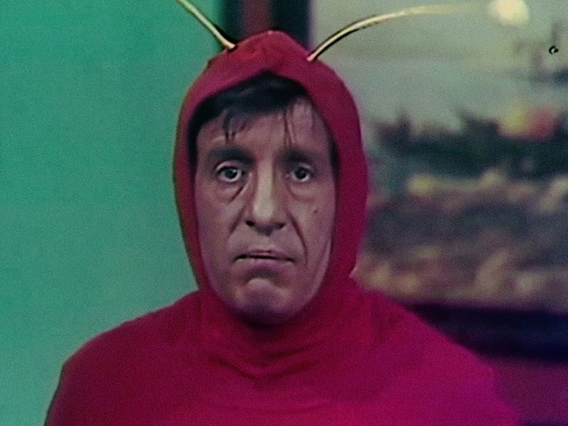 es hora de recordar sus dos grandes joyas: El Chavo del 8 y El Chapulín Colorado.