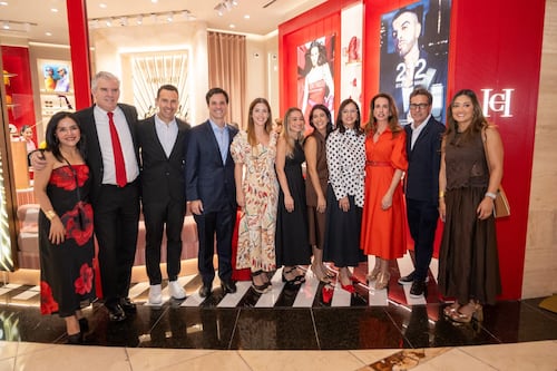 Lujo y personalidad: Carolina Herrera Beauty llega a Oakland Place con colecciones exclusivas