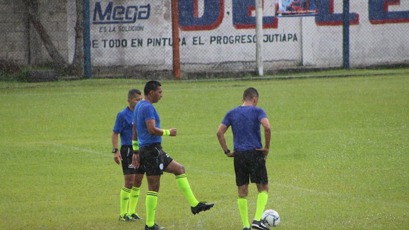 Partido entre Achuapa y Sacachispas suspendido por las fuertes lluvias en Jutiapa