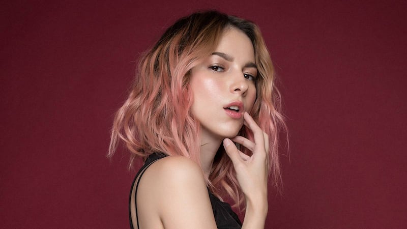 ¿Infidelidad? Graban a Paty Cantú entrando a hotel con famoso cantante