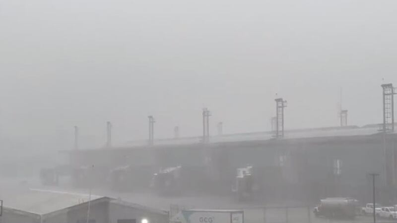 Torrenciales lluvias causan complicaciones en la ciudad