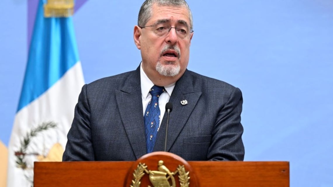 El presidente Arévalo, confirmó los motines en El Boquerón y Pavoncito, desde la madrugada de este viernes. Foto: Gobierno de Guatemala.