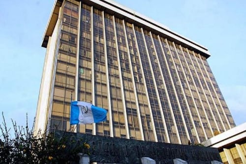 Ejecutivo entrega al Congreso ampliación presupuestaria por Q9 mil millones