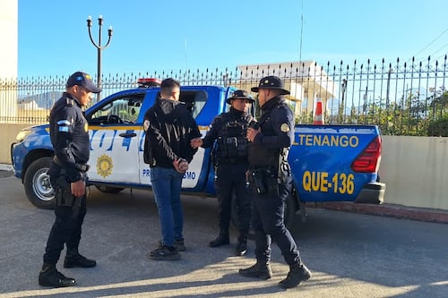 Capturan a extrabajador bancario tras apropiarse de más de Q300 mil en Quetzaltenango