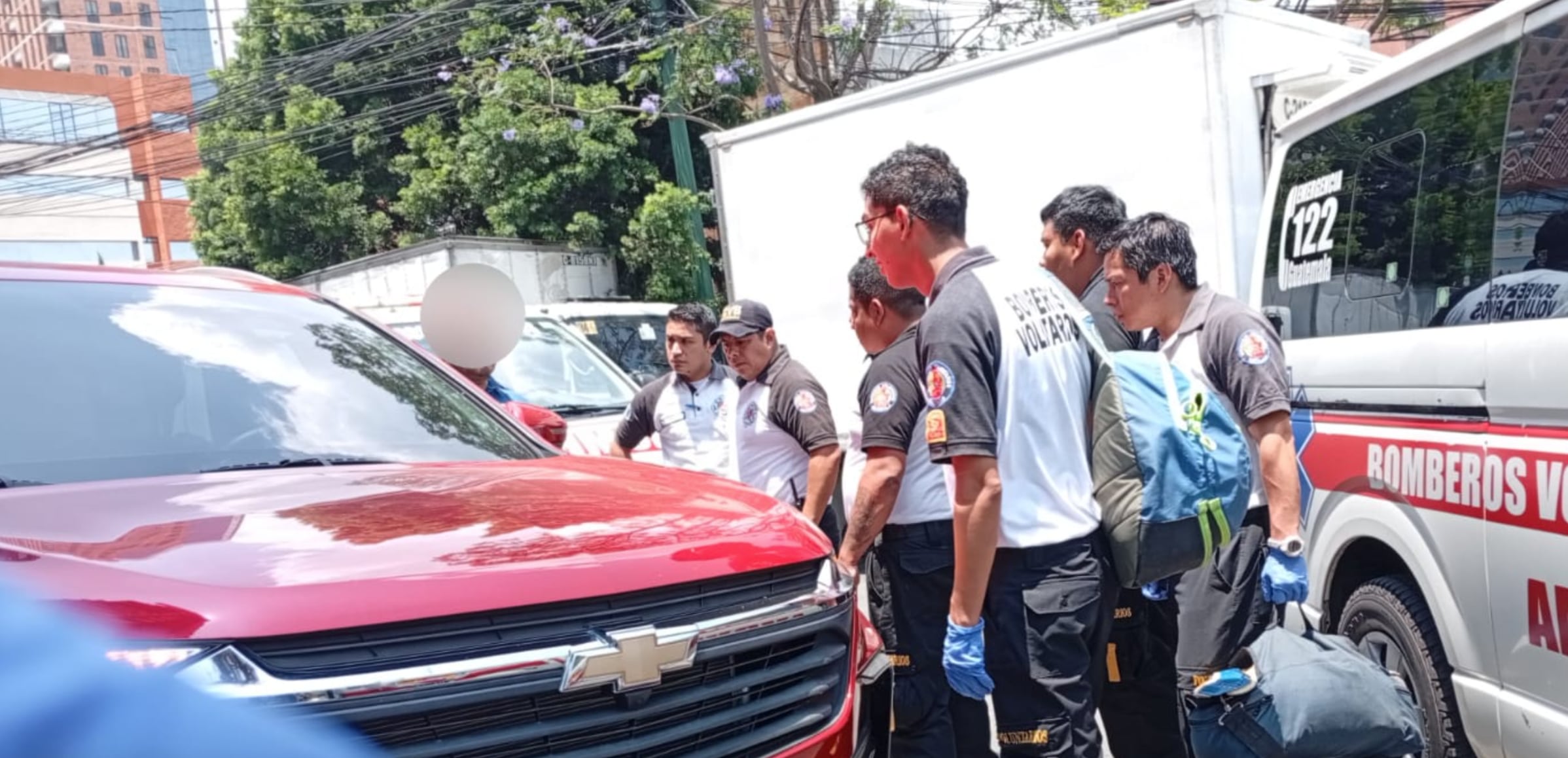 Tensión en Zona 10 por Presunto Asalto