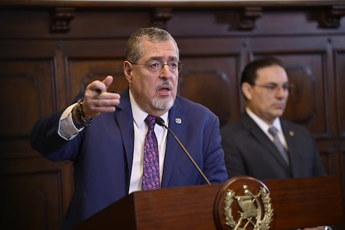 Arévalo representa a Guatemala en el “Davos latinoamericano” en Panamá