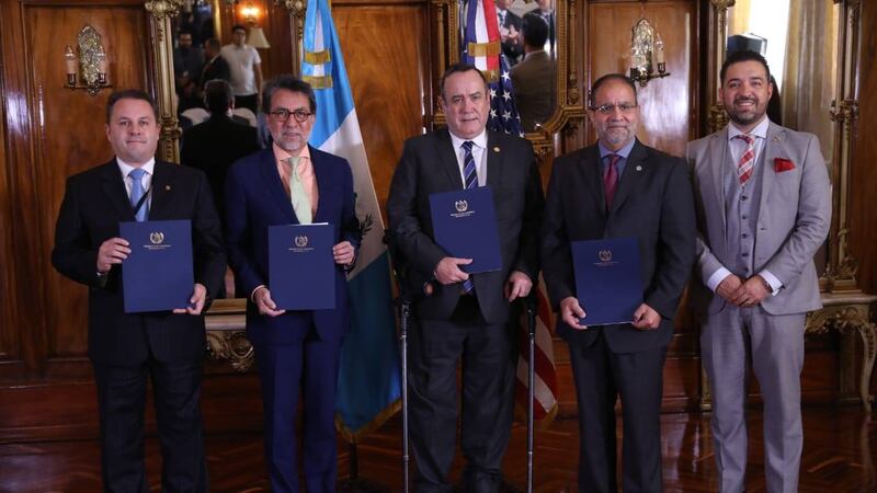 Estados Unidos se asocia con Guatemala para apoyar la seguridad de la aviación comercial